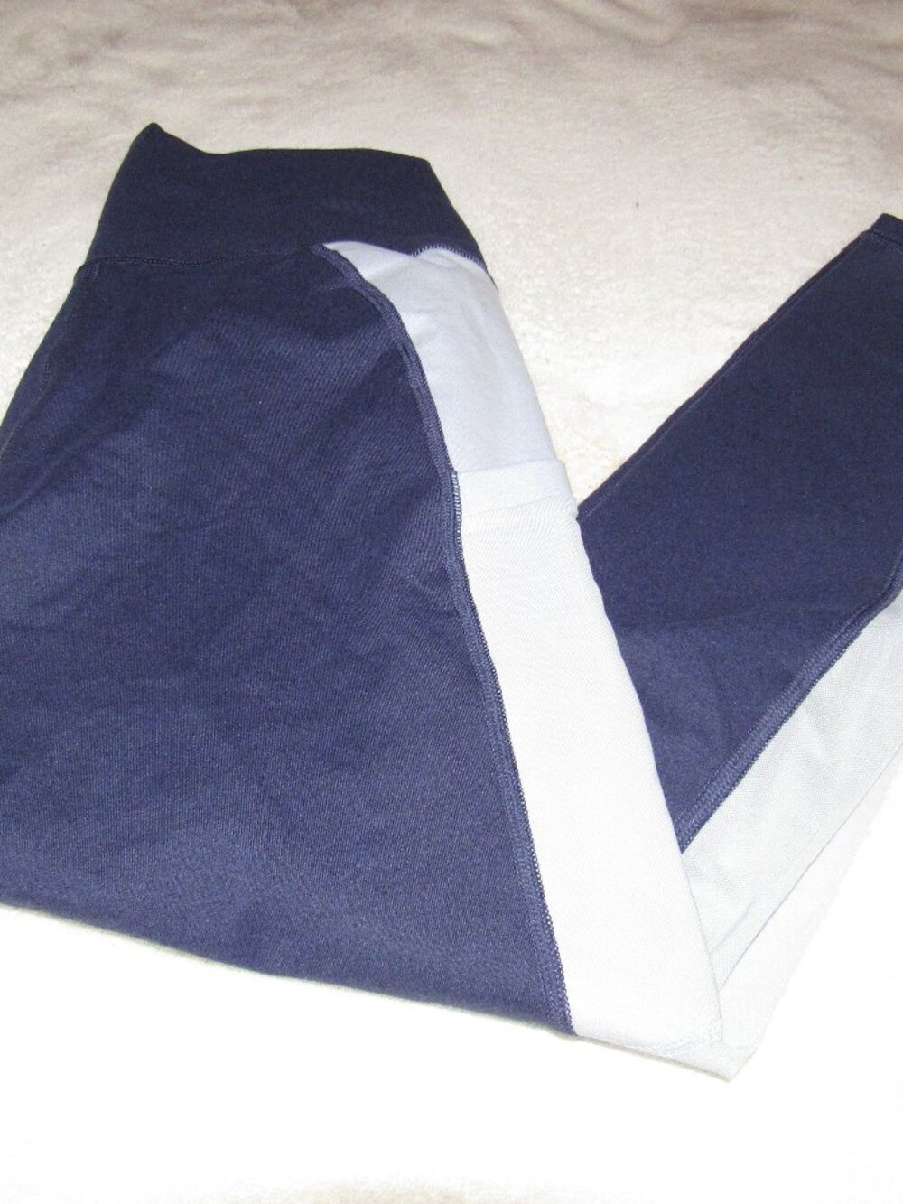 Fabletics Blue Pockets Cropped Leggings Size Small USED